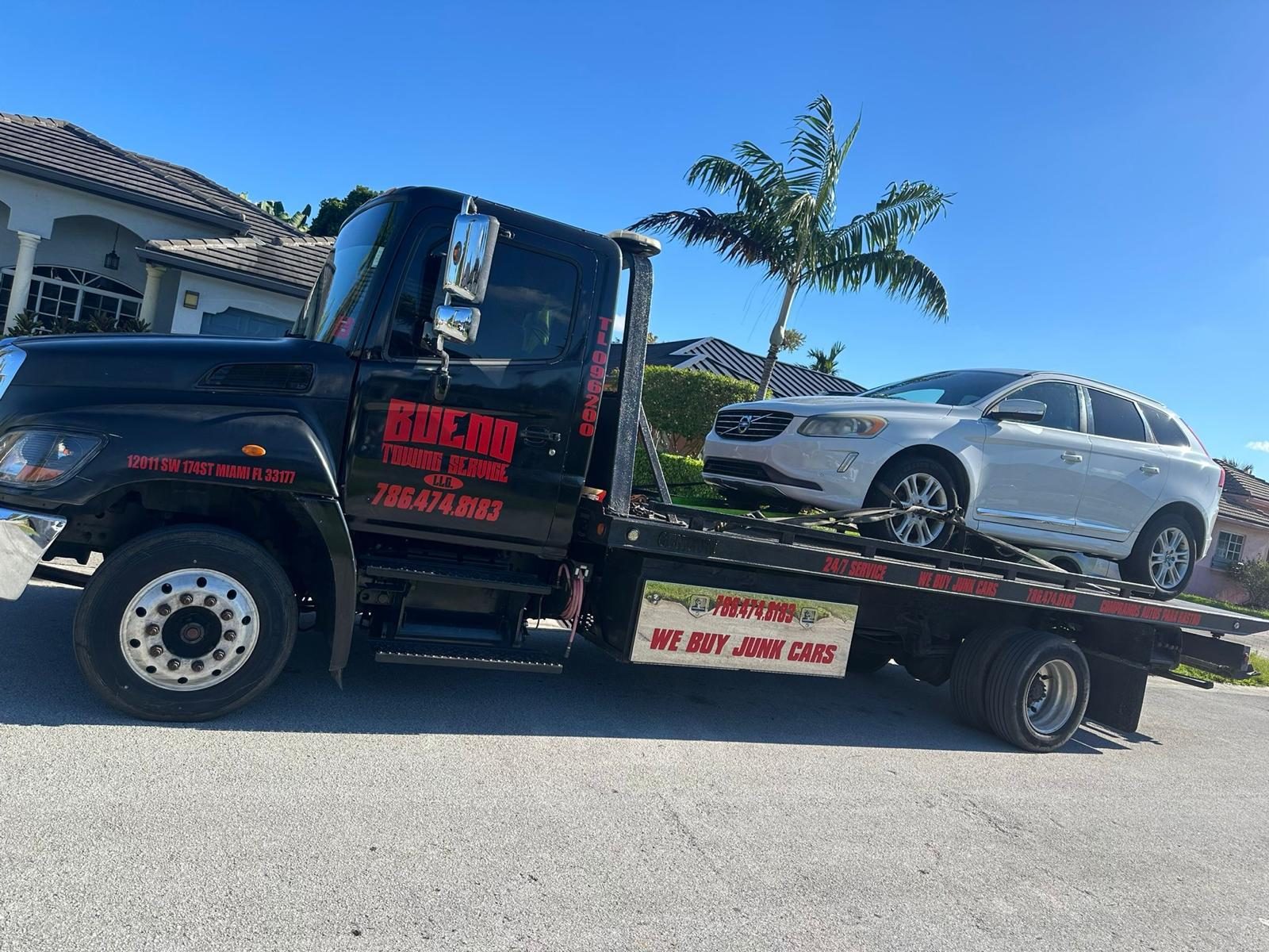 Flatbed towing service