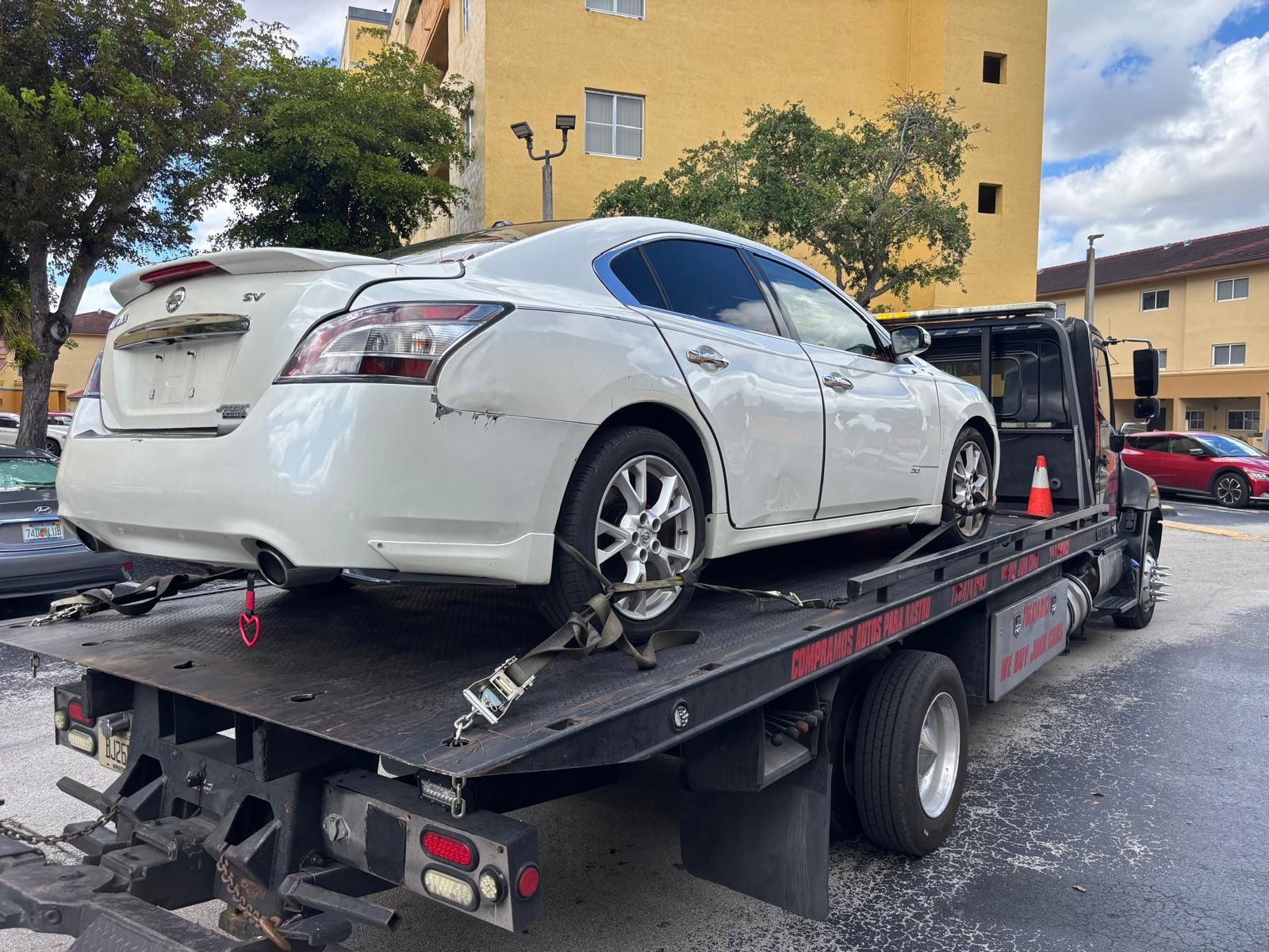 Car towing in South Miami-Dade